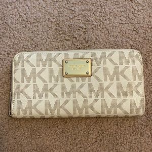 large Michael Kors wallet